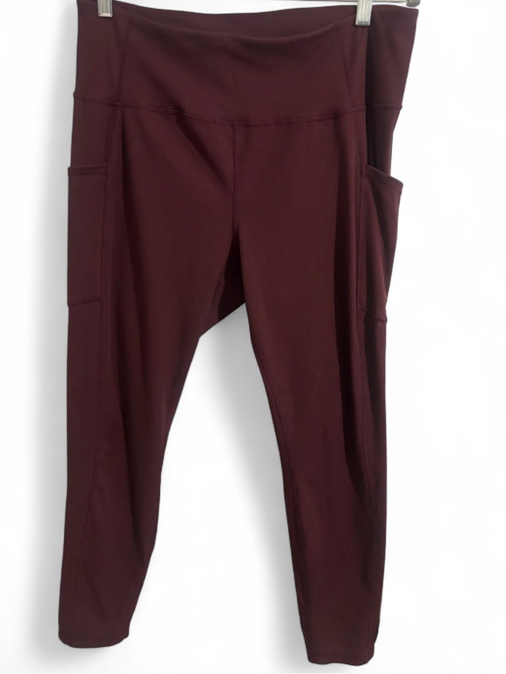 lukka High-Rise Side-Pocket Leggings — Deep Burgundy